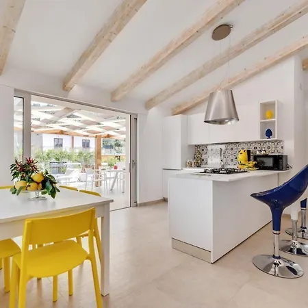 Lemoon X7 Con Terrazzo E Parcheggio - Sorrento Coast 마사루브렌세